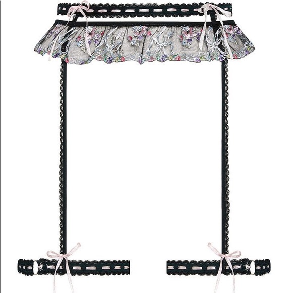 3 PIECE FOR LOVE & LEMONS Angelica Scoop Bra Garter Thong set - Picture 15 of 16